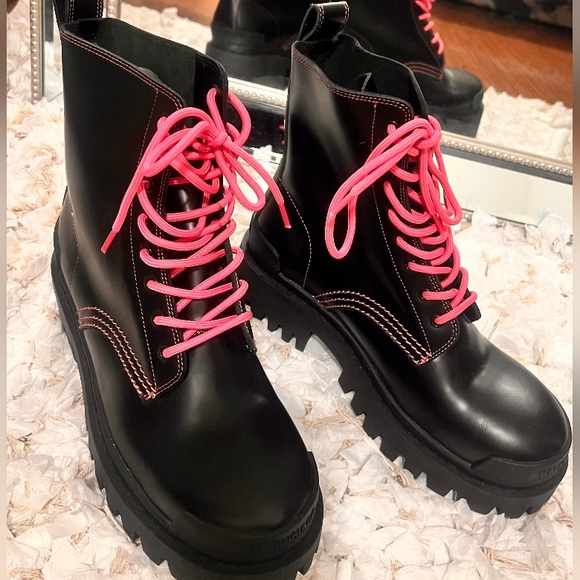 Balenciaga combat boots - Picture 1 of 3